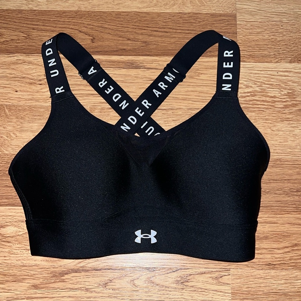 Under Armor sports bra🖤